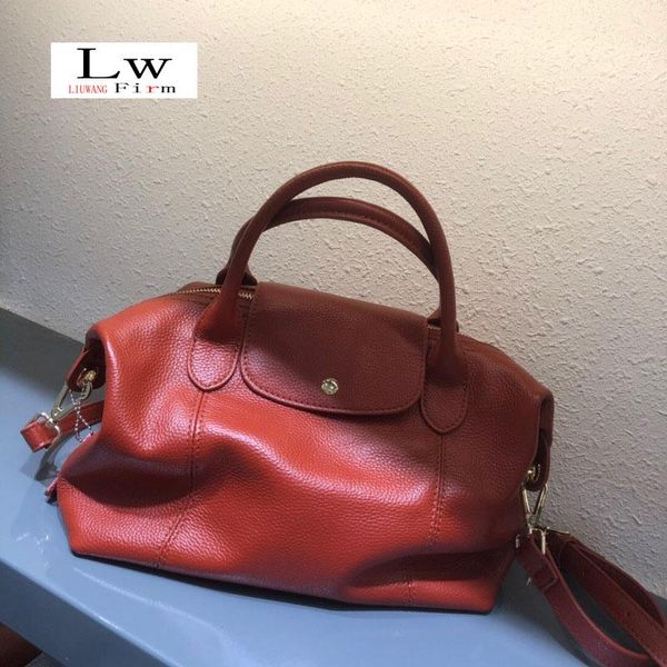 totes first layer cowhide casual classic dumpling buns high capacity simplicity daily can be matched with a variety of styles
totes first layer cowhide casual classic dumpling buns high capacity simplicity daily can be matched with a variety of styles