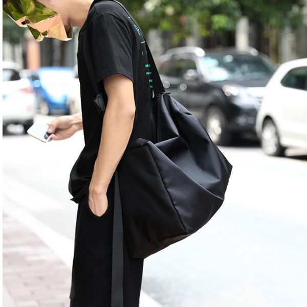 travel shoulder messenger bag for man large capacity leisure sports nylon cloth fitness luggage duffel bags
travel shoulder messenger bag for man large capacity leisure sports nylon cloth fitness luggage duffel bags