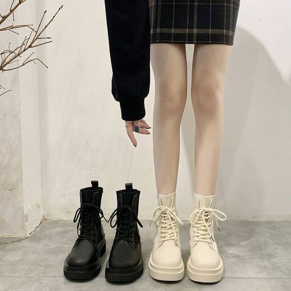 2022 new ankle boots for women thick bottom round toe leather boots black white all-match botas feminina platform shoes
2022 new ankle boots for women thick bottom round toe leather boots black white all-match botas feminina platform shoes