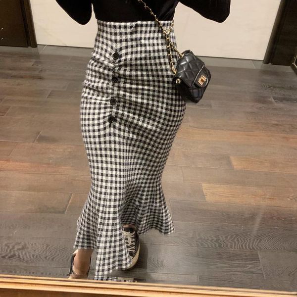 skirts vintage mid-length package hip fishtail skirt slim lady 2021 spring high-waisted tight-fit plaid woman, Black
skirts vintage mid-length package hip fishtail skirt slim lady 2021 spring high-waisted tight-fit plaid woman, Black