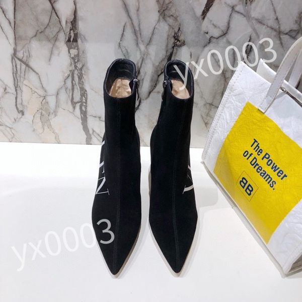 valentin 2021 latest women designer boots new autumn and winter thick bottom increased platform shoes pocket wallet motorcycle boots removab, Black
valentin 2021 latest women designer boots new autumn and winter thick bottom increased platform shoes pocket wallet motorcycle boots removab, Black