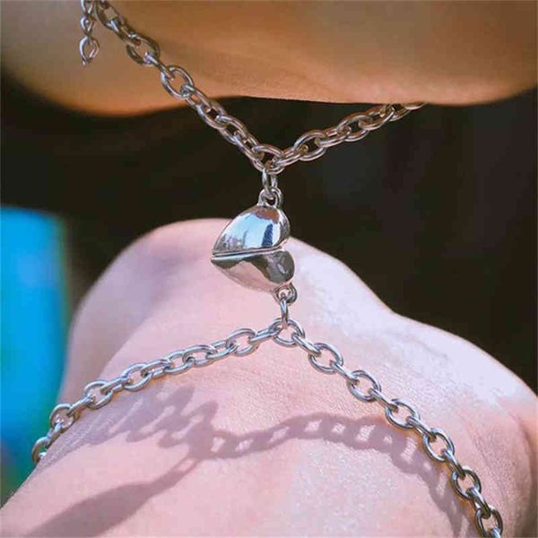 2pcs bracelets for women men fashion couple cuff jewelry vintage silver chains heart magnet korea 2022 trendy pulsera, Golden;silver
2pcs bracelets for women men fashion couple cuff jewelry vintage silver chains heart magnet korea 2022 trendy pulsera, Golden;silver