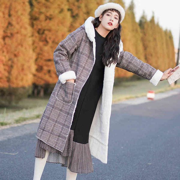wool female winter rabbit fur vintage loose lining hood plaid wool jacket baggy woman's warm coat, Black
wool female winter rabbit fur vintage loose lining hood plaid wool jacket baggy woman's warm coat, Black