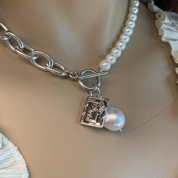 pendant necklaces ladies fashion vintage baroque portrait irregular necklace jewelry accessories, Silver
pendant necklaces ladies fashion vintage baroque portrait irregular necklace jewelry accessories, Silver