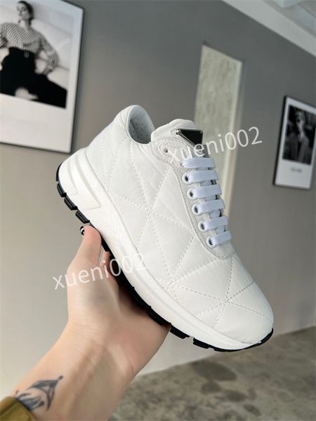 2022 luxurys designers boots women shoes low-calfskin sneakers rubber sole heat embossed causal shoe outdoor sports trainers with kfm220201, Black
2022 luxurys designers boots women shoes low-calfskin sneakers rubber sole heat embossed causal shoe outdoor sports trainers with kfm220201, Black