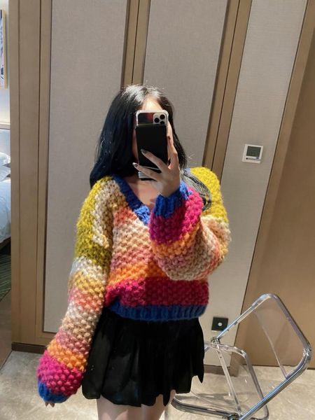 women's sweaters 2021 western style hand-knit short crop color rainbow stripes v-neck pullover sweater thick winter lazy wind loose wom, White;black
women's sweaters 2021 western style hand-knit short crop color rainbow stripes v-neck pullover sweater thick winter lazy wind loose wom, White;black