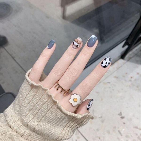net red wearable false finished product removable waterproof sticker cute style nail enhancement patch short, Red;gold
net red wearable false finished product removable waterproof sticker cute style nail enhancement patch short, Red;gold