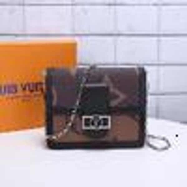libobo6_1 2lyy m44391 backpacks handbags iconic handles shoulder bags totes cross body bag clutches evening oxidized leather business, Red;black
libobo6_1 2lyy m44391 backpacks handbags iconic handles shoulder bags totes cross body bag clutches evening oxidized leather business, Red;black