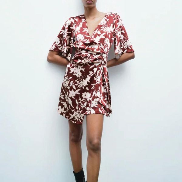 party dresses fashion women flare sleeve floral dress knot v neck elegant mini female chic vestido temperament, White;black
party dresses fashion women flare sleeve floral dress knot v neck elegant mini female chic vestido temperament, White;black