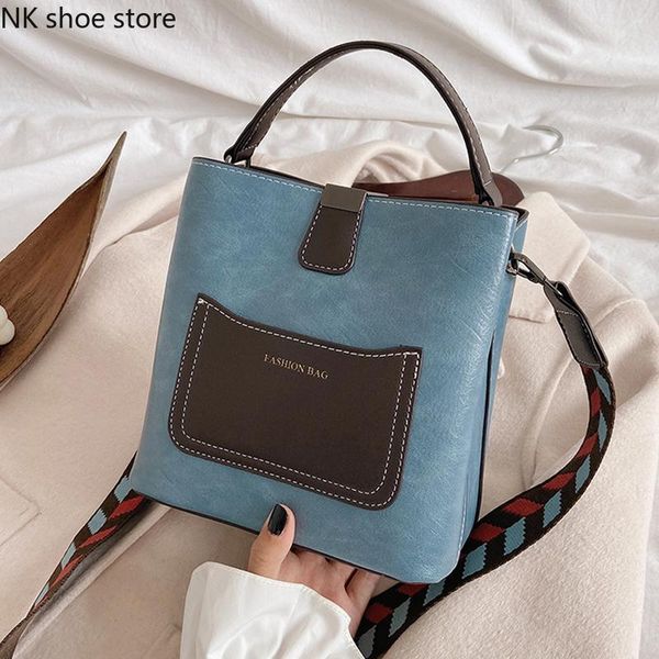 contrast shandbags women pu leather crossbody bags for 2021 fashionable wide shoulder strap design sac a main evening
contrast shandbags women pu leather crossbody bags for 2021 fashionable wide shoulder strap design sac a main evening
