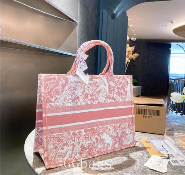 2021 shopping bag handbag women luxurys designers fashion embroidery bags handbags designer should er clutch travel luggage with silk scarf
2021 shopping bag handbag women luxurys designers fashion embroidery bags handbags designer should er clutch travel luggage with silk scarf