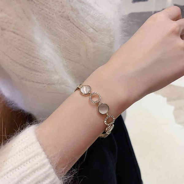 chinese-style products ins style fashion design inlaid with diamond cat's eye stone bracelet net red temperament simple hand adornment
chinese-style products ins style fashion design inlaid with diamond cat's eye stone bracelet net red temperament simple hand adornment