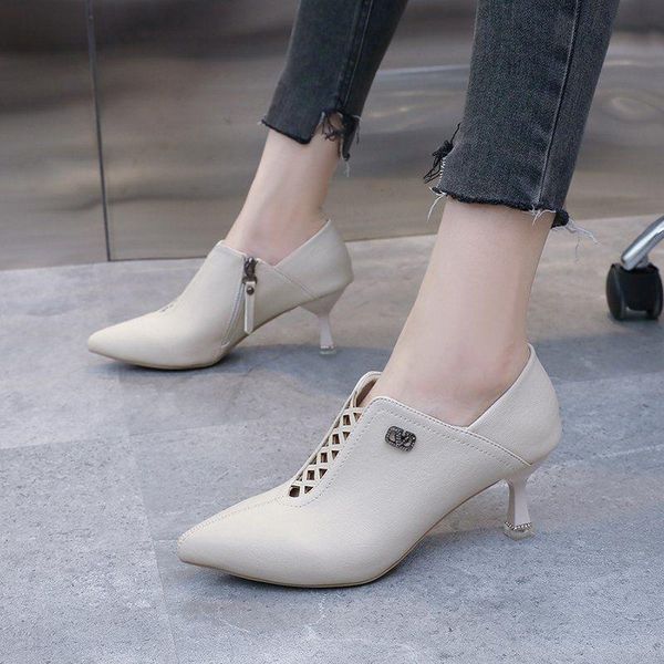 dress shoes 2021 women's pointed toe small leather bright matte retro women, Black
dress shoes 2021 women's pointed toe small leather bright matte retro women, Black