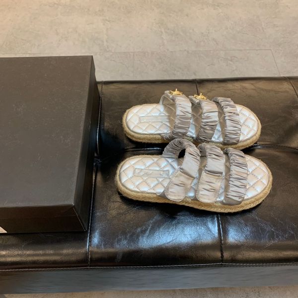 80% off store online 2021 new fashion summer luxury women slippers genuine leather classics sandals, Black
80% off store online 2021 new fashion summer luxury women slippers genuine leather classics sandals, Black