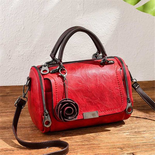 evening bags 2021 fashion boston single shoulder bag pu leather crossbody rose pendant handbag
evening bags 2021 fashion boston single shoulder bag pu leather crossbody rose pendant handbag