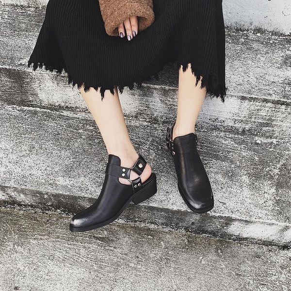 muller shoes women's fall and winter 2021 style baotou rough heel half shoe belt buckle dark wind lok fu dress, Black
muller shoes women's fall and winter 2021 style baotou rough heel half shoe belt buckle dark wind lok fu dress, Black