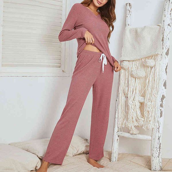 oeak 2021 autumn new ladies pajamas set comfort solid color women v-neck homewear 2pcs long sleeve+pants casual wear, Black;red
oeak 2021 autumn new ladies pajamas set comfort solid color women v-neck homewear 2pcs long sleeve+pants casual wear, Black;red