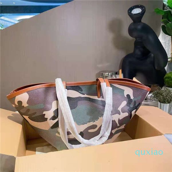 the latest fashion fan-shaped shopping bag luxury designer ladies handbags super large capacity all-match style handbag blend of lines
the latest fashion fan-shaped shopping bag luxury designer ladies handbags super large capacity all-match style handbag blend of lines