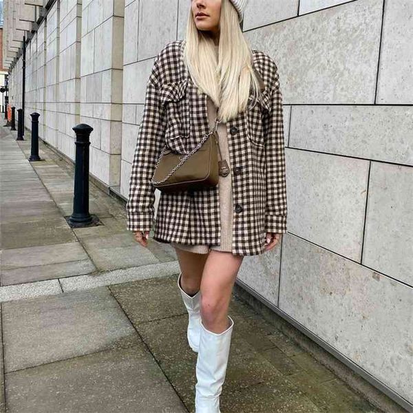 autumn and winter women's casual plaid lapel long-sleeved pocket decorated loose shirt 210430, White
autumn and winter women's casual plaid lapel long-sleeved pocket decorated loose shirt 210430, White