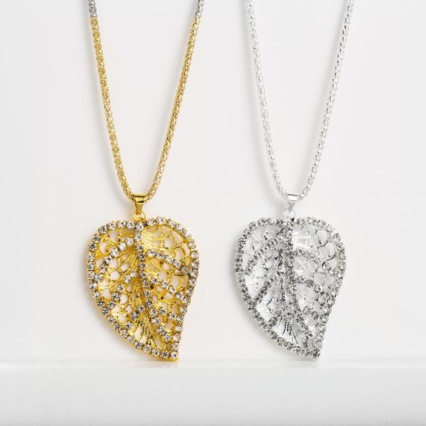 elegant hollow leaf shape statement necklace for woman vintage alloy long chain rhinestone choker pendat pendant necklaces, Silver
elegant hollow leaf shape statement necklace for woman vintage alloy long chain rhinestone choker pendat pendant necklaces, Silver