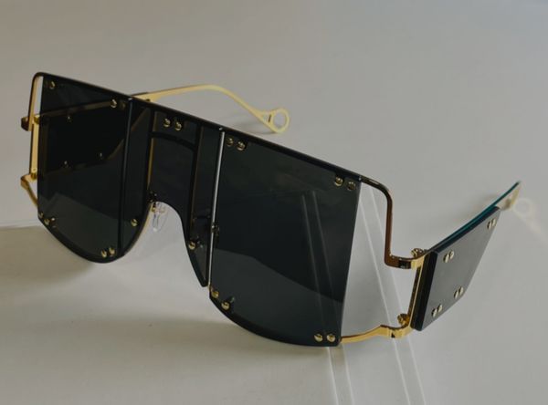 shield oversize sunglasses gold grey lens large wrap sun glasses fashion sunglasses for women men with box, White;black
shield oversize sunglasses gold grey lens large wrap sun glasses fashion sunglasses for women men with box, White;black