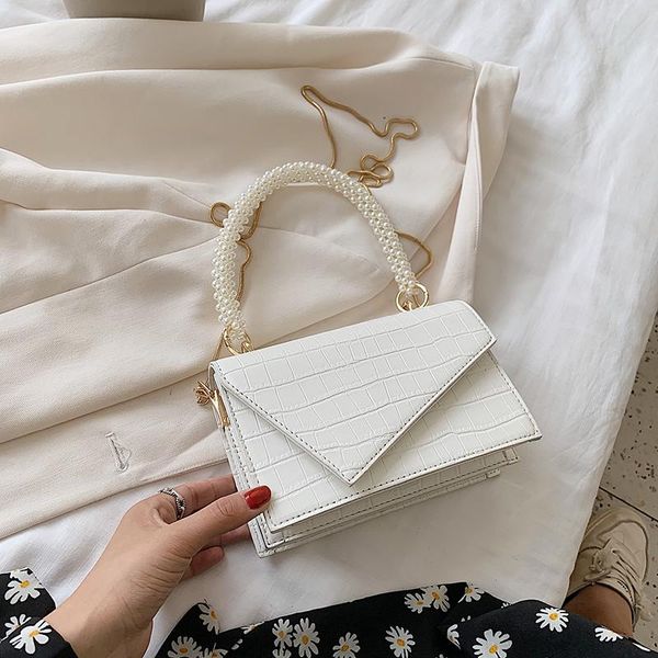 evening bags crocodile pattern pearl portable tote bag 2021 high-quality pu leather women's designer handbag chain shoulder messenger
evening bags crocodile pattern pearl portable tote bag 2021 high-quality pu leather women's designer handbag chain shoulder messenger