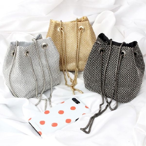 evening bags fashion all-match banquet ladies messenger bucket bag elegant clutch female matching dress one-shoulder ha
evening bags fashion all-match banquet ladies messenger bucket bag elegant clutch female matching dress one-shoulder ha