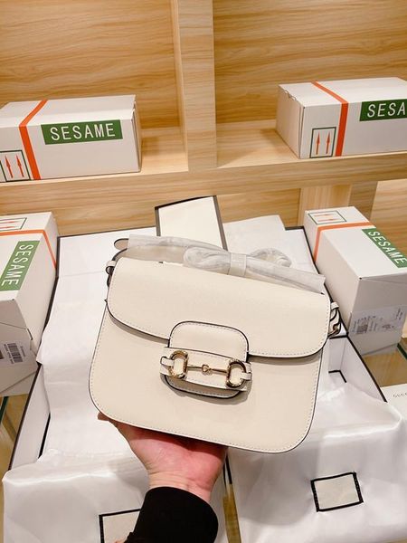 original 2021 fashion bag women designer 100% genuine leather handbag 1955 horsebit saddle tofu buckle shoulder bags messenger jewelry box
original 2021 fashion bag women designer 100% genuine leather handbag 1955 horsebit saddle tofu buckle shoulder bags messenger jewelry box