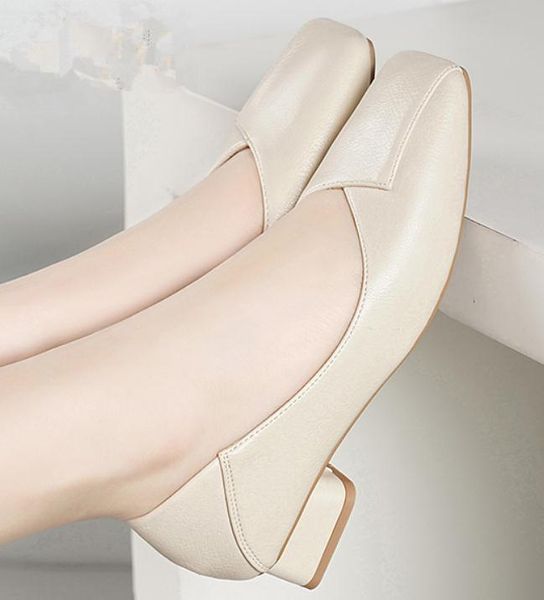 dress shoes 2021 spring and autumn with style fashion low heel square head women's, Black
dress shoes 2021 spring and autumn with style fashion low heel square head women's, Black