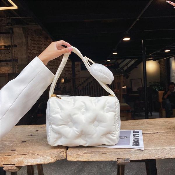 evening bags 2021 winter luxury handbag women space pad cotton feather down bag female shoulder crossbody handle designer
evening bags 2021 winter luxury handbag women space pad cotton feather down bag female shoulder crossbody handle designer