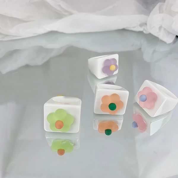 candy color geometric square ring flower big beautiful women girl fashion jewelry resin acrylic rings for gift, Silver
candy color geometric square ring flower big beautiful women girl fashion jewelry resin acrylic rings for gift, Silver