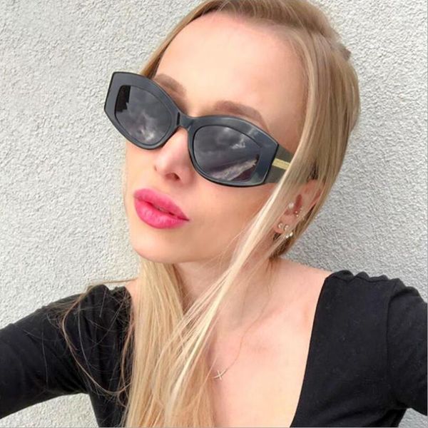 female small frame uv 400 protection gradient lens sunglasses , women oval plastic sun glasses s95234, White;black
female small frame uv 400 protection gradient lens sunglasses , women oval plastic sun glasses s95234, White;black