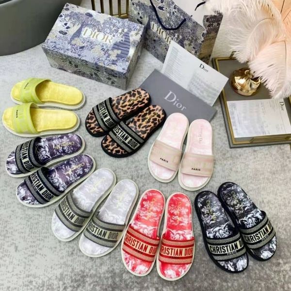 high version d new embroidered slippers with thick soles designers outlet ysj, Black
high version d new embroidered slippers with thick soles designers outlet ysj, Black
