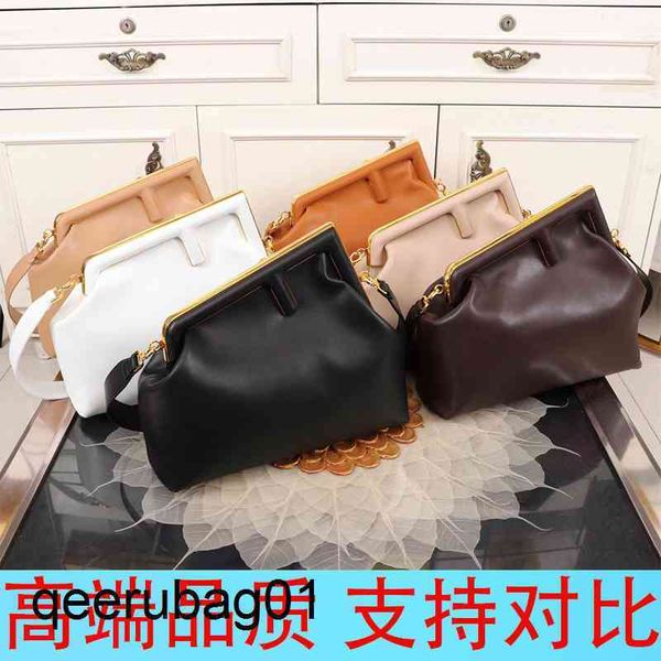 series bag first women fend designer luxurys handbags metal wrapped handbag single shoulder messenger yue messenger tote fashion brand bags
series bag first women fend designer luxurys handbags metal wrapped handbag single shoulder messenger yue messenger tote fashion brand bags
