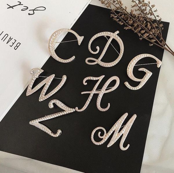 2020 new arrivals pearl english letter corsage high-end female big brand temperament coat sweater accessories big brooch fast delivery, Gray
2020 new arrivals pearl english letter corsage high-end female big brand temperament coat sweater accessories big brooch fast delivery, Gray