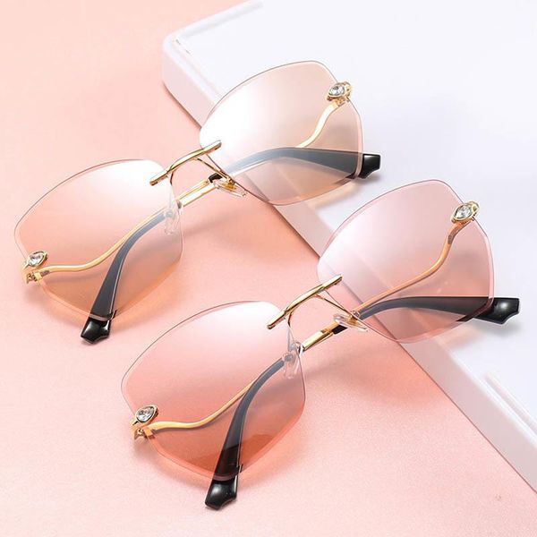 sunglasses luxury diamonds women's rimless 2021 featured famous design original sun glasses female polygonal gradient shades, White;black
sunglasses luxury diamonds women's rimless 2021 featured famous design original sun glasses female polygonal gradient shades, White;black
