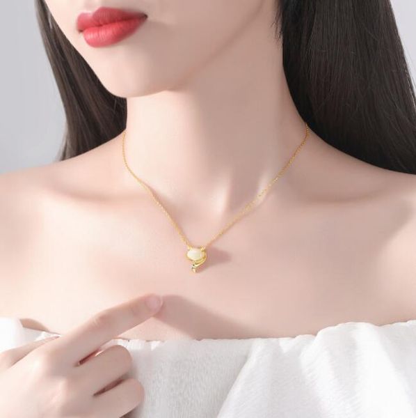 s925 sterling silver natural hetian jade little fox shaped necklace
s925 sterling silver natural hetian jade little fox shaped necklace