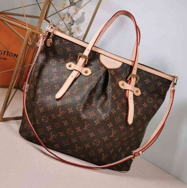 clutches designer luxury m40146 presbyopic one shoulder hand messenger bag handbags iconic handles shoulder bags totes cross body bag ev
clutches designer luxury m40146 presbyopic one shoulder hand messenger bag handbags iconic handles shoulder bags totes cross body bag ev