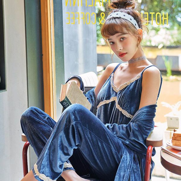 women's sleepwear selling autumn and winter new ladies pajamas set 3pcs comfort loose nightgown elegant velvet lace sling, Black;red
women's sleepwear selling autumn and winter new ladies pajamas set 3pcs comfort loose nightgown elegant velvet lace sling, Black;red