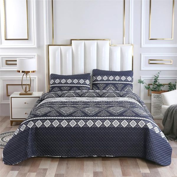bedding sets three-piece printed quilted bed cover quilt cover, reactive printing and dyeing polyester plain weave comforter set
bedding sets three-piece printed quilted bed cover quilt cover, reactive printing and dyeing polyester plain weave comforter set