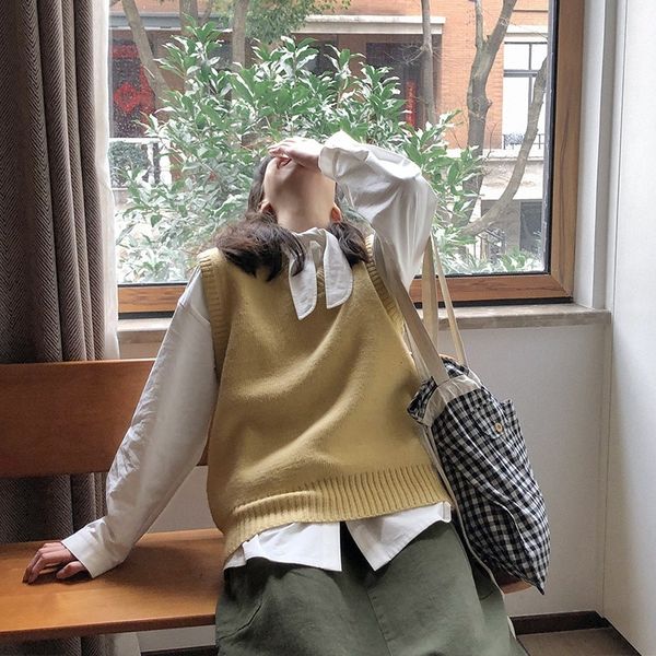 autumn winter 2021 season goose yellow knitted women's college style loose short sleevels sweater vt, Black;white
autumn winter 2021 season goose yellow knitted women's college style loose short sleevels sweater vt, Black;white