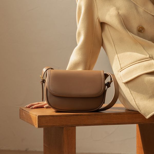 solid color pu leather ladies flap shoulder messenger bags vintage female underarm crossbody bag simple women purse handbags l00
solid color pu leather ladies flap shoulder messenger bags vintage female underarm crossbody bag simple women purse handbags l00