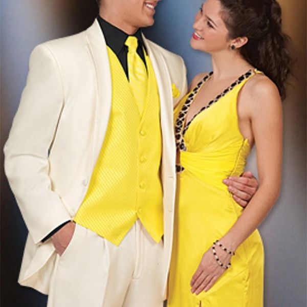 men's suits & blazers suit homme shinny ivory groom tuxedo of the fashionable men's wedding man jacket blazer 3 piece suit (jacket, White;black
men's suits & blazers suit homme shinny ivory groom tuxedo of the fashionable men's wedding man jacket blazer 3 piece suit (jacket, White;black