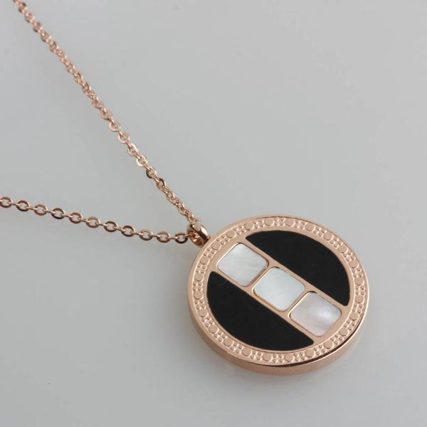 pendant necklaces wln0055 3 colors fashion women jewelry 3color pine cone crystal necklace,yellow gold chain for necklace, Silver
pendant necklaces wln0055 3 colors fashion women jewelry 3color pine cone crystal necklace,yellow gold chain for necklace, Silver