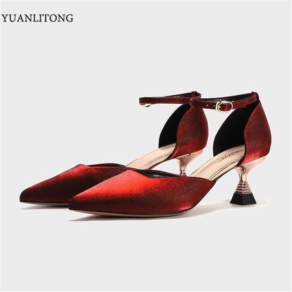 dress shoes women's spring 2021 hollow imitation silk wine glasses with pointed toe buckle fashionable high-heeled, Black
dress shoes women's spring 2021 hollow imitation silk wine glasses with pointed toe buckle fashionable high-heeled, Black
