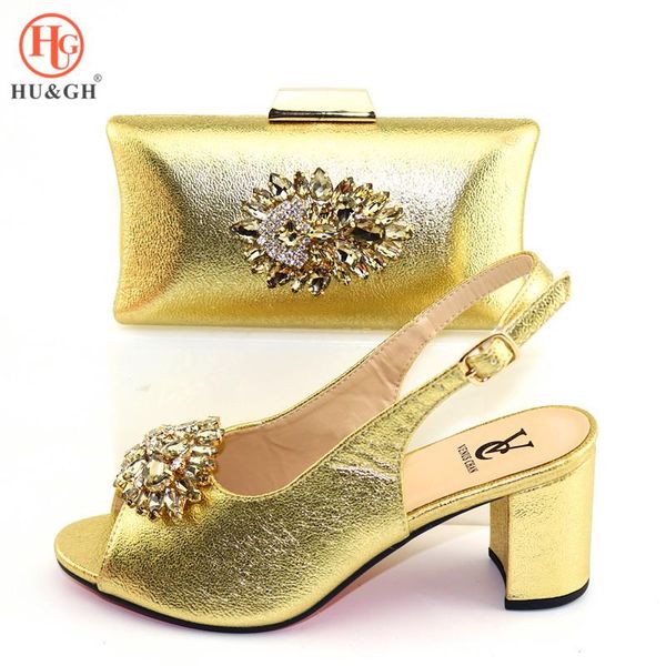 dress shoes golden african women high heels decorated with rhinestone for party lady open toe selling and bag, Black
dress shoes golden african women high heels decorated with rhinestone for party lady open toe selling and bag, Black