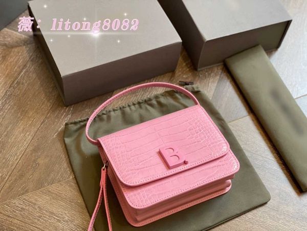 2021 new b family crocodile bean curd bag box cherry blossom powder girl's bright face cowhide one shoulder small square hand handbag z
2021 new b family crocodile bean curd bag box cherry blossom powder girl's bright face cowhide one shoulder small square hand handbag z