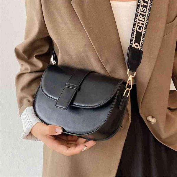 2022 latest models handbag wholesale red texture small bag women's autumn high-grade feeling versatile single shoulder saddle
2022 latest models handbag wholesale red texture small bag women's autumn high-grade feeling versatile single shoulder saddle