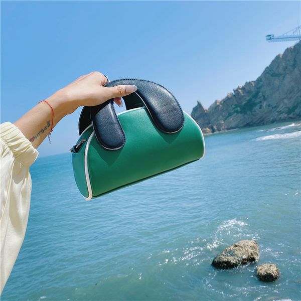 bag personality 2021 small ba red cross-border new western version of popular korean shoulder portable style net fashionable messenger krki
bag personality 2021 small ba red cross-border new western version of popular korean shoulder portable style net fashionable messenger krki