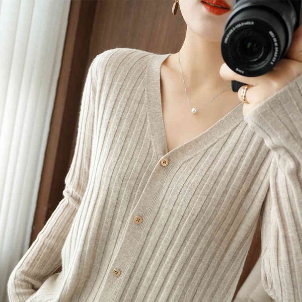 women's sweaters spring and autumn 100% pure wool female v-collar casual cardigan knitted or crocheted girl's chrn, White;black 
women's sweaters spring and autumn 100% pure wool female v-collar casual cardigan knitted or crocheted girl's chrn, White;black